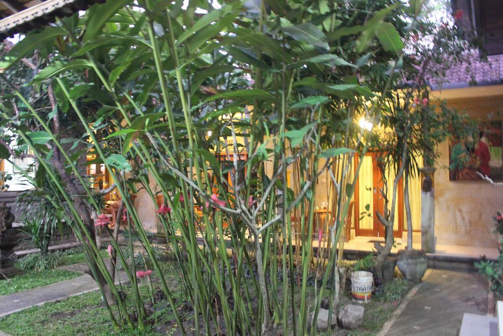 Tagel Karsa House Hotel Ubud Exterior foto